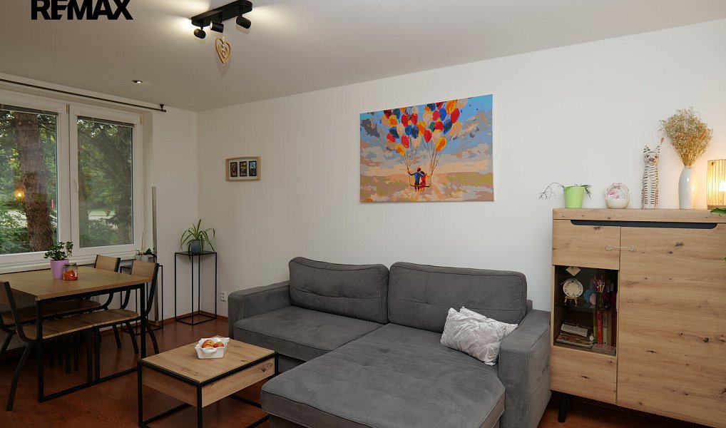 Prodej bytu 3+kk 70 m², Louny – náhled fotky 2