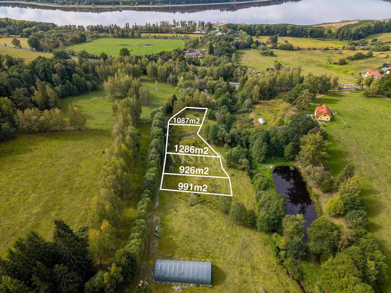 Prodej stavebního pozemku 926 m² – fotografie 3
