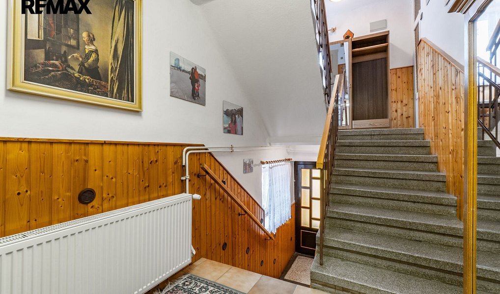 Prodej domu 328 m² s pozemkem 758 m², Vejprty – náhled fotky 17