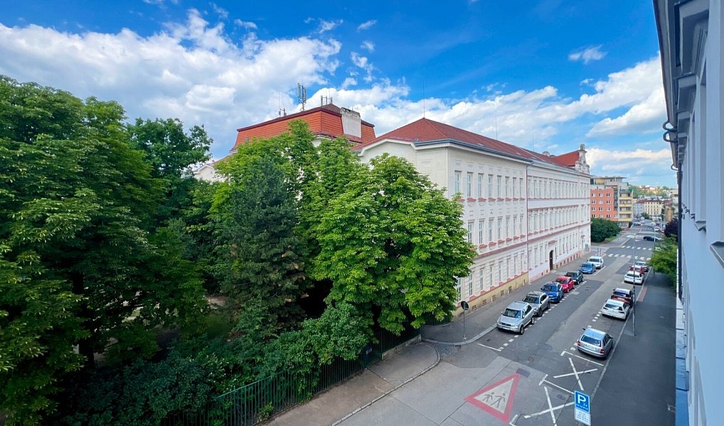 Prodej bytu 3+1 106 m², Praha – náhled fotky 33