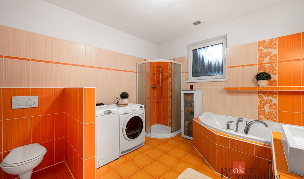 Prodej domu 195 m² s pozemkem 1 215 m², Kamenice – náhled fotky 16