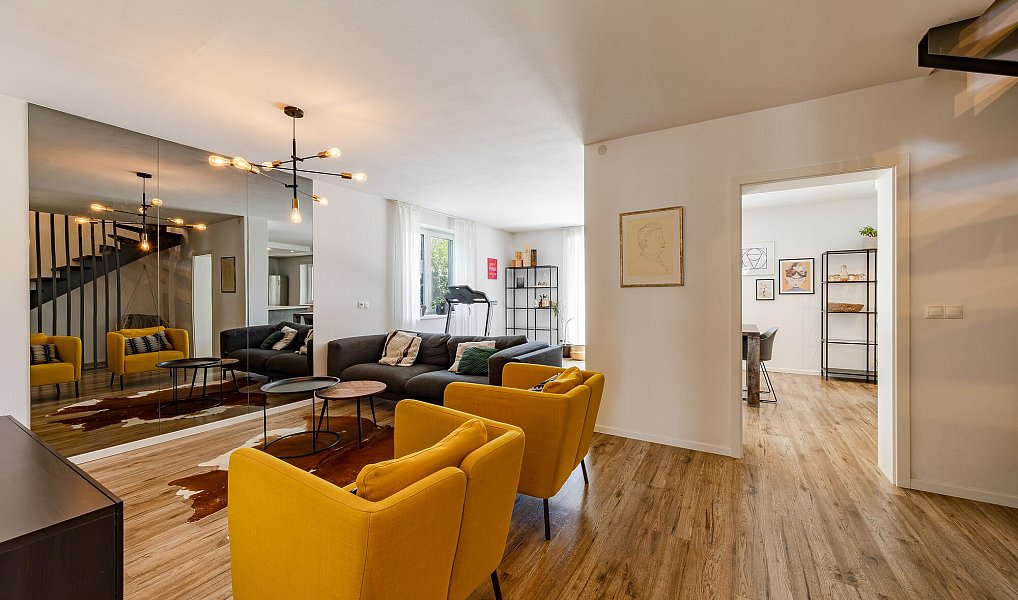 Prodej domu 206 m² s pozemkem 637 m², Staré Město – náhled fotky 6