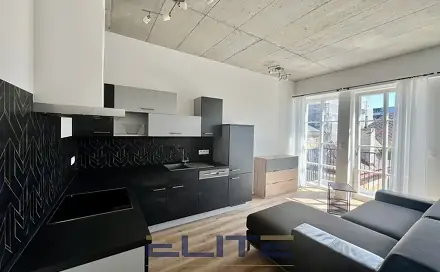 Pronájem bytu 1+kk 40 m², 8. března, Liberec - Liberec V-Kristiánov