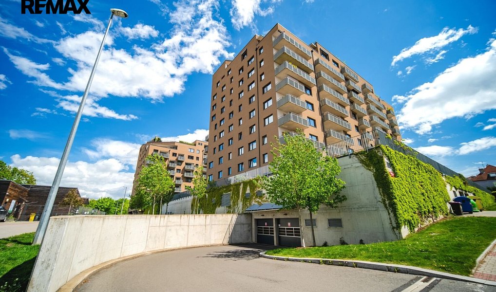Prodej bytu 4+kk 93 m², Praha – náhled fotky 27