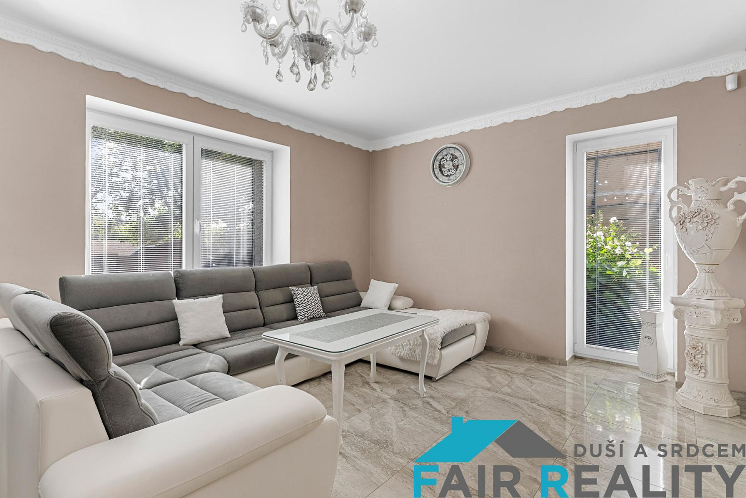 Prodej domu 133 m² s pozemkem 540 m² – fotografie 2