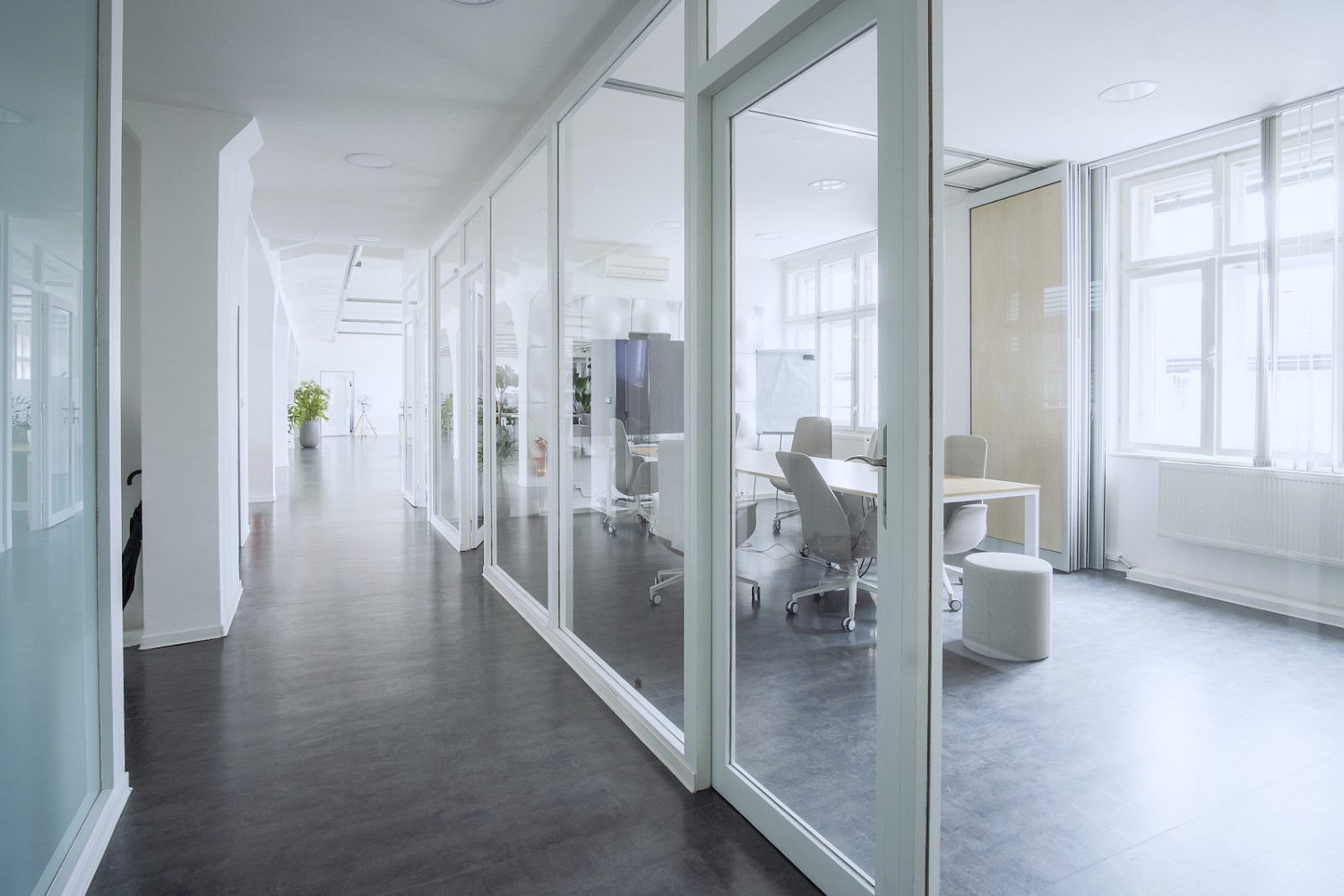 Pronájem skladovacích prostor 450 m² – fotografie 5