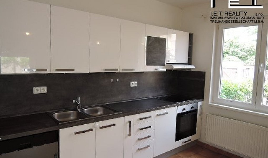Pronájem domu 120 m² s pozemkem 330 m², Praha – náhled fotky 3