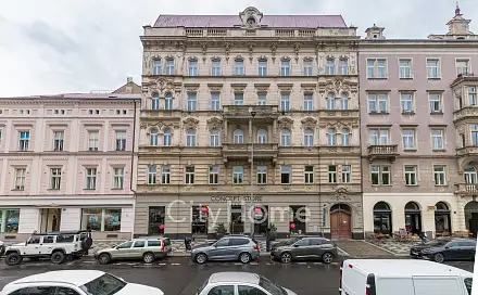 Prodej komerčního objektu (jiného typu) 450 m²