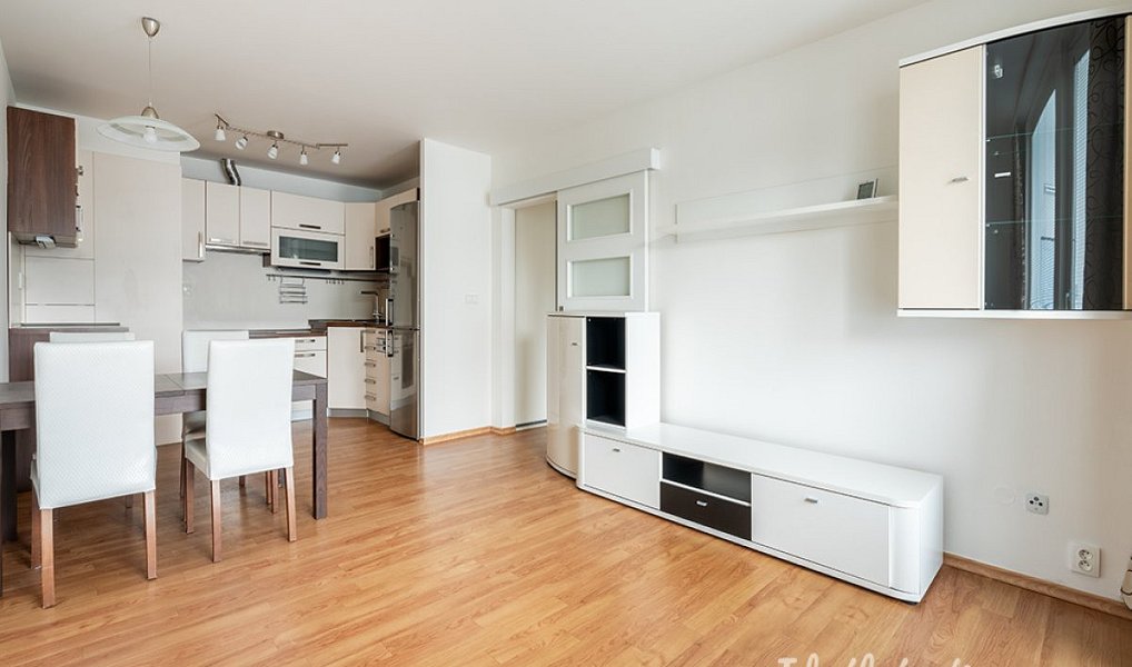 Pronájem bytu 3+kk 67 m², Praha – náhled fotky 3