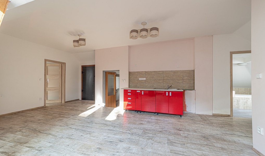 Prodej domu 463 m² s pozemkem 274 m², Šternberk – náhled fotky 7