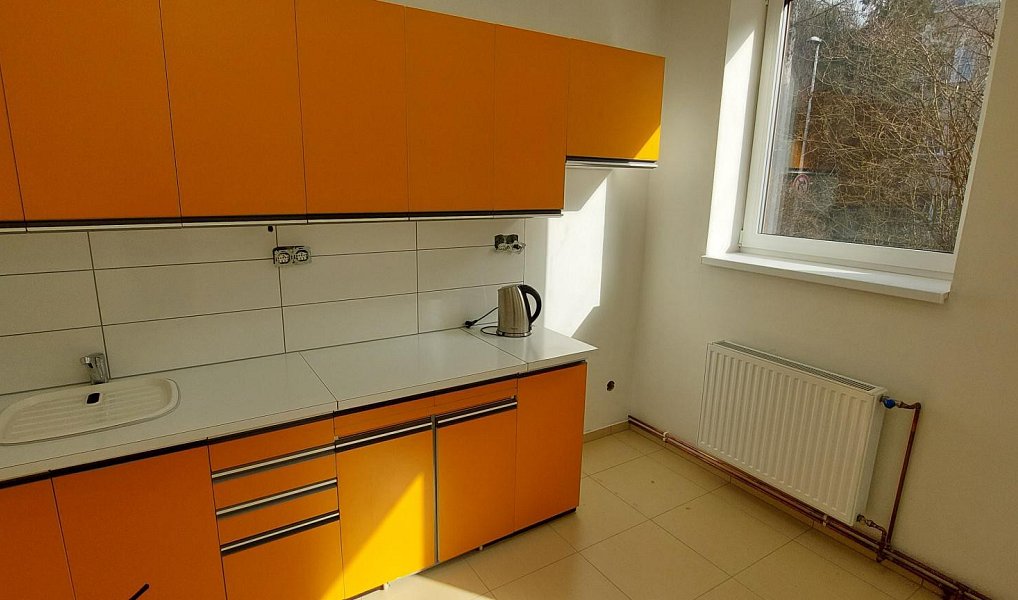 Pronájem obchodních prostor 147 m², Vsetín – náhled fotky 24
