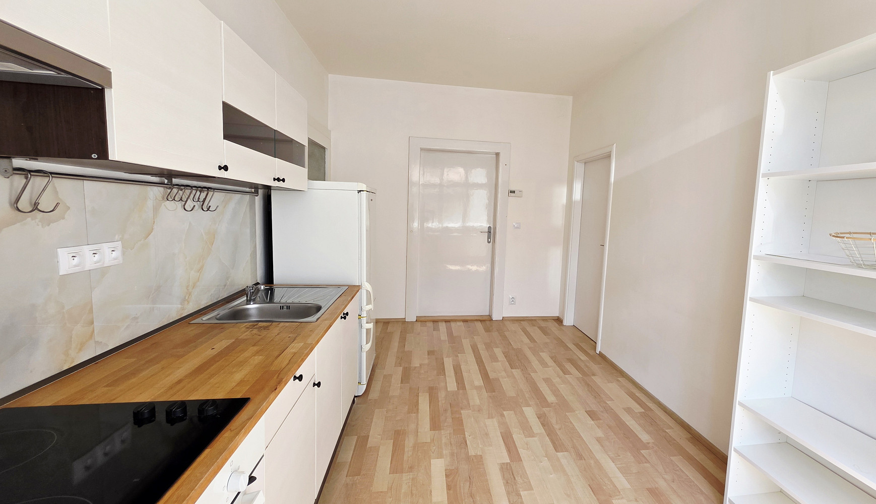 Pronájem bytu 3+1 80 m² – fotografie 2