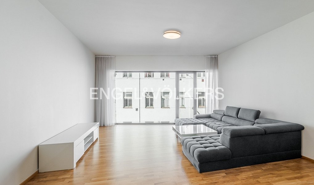 Pronájem bytu 3+kk, 115 m², Smíchov - Praha 5, Praha