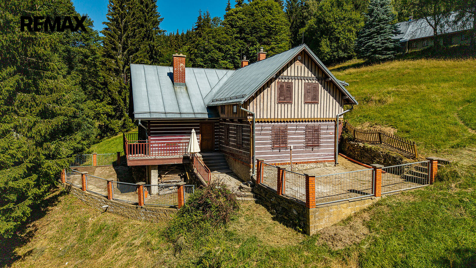Prodej domu 220 m² s pozemkem 4 206 m²