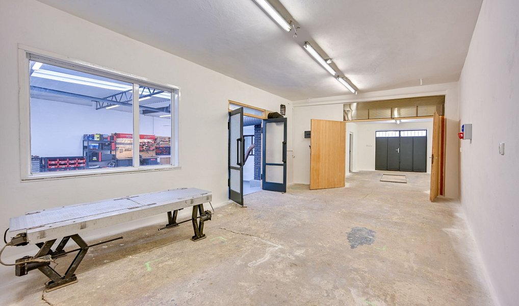 Prodej komerčního objektu (jiného typu) 192 m², Tvrdonice – náhled fotky 31