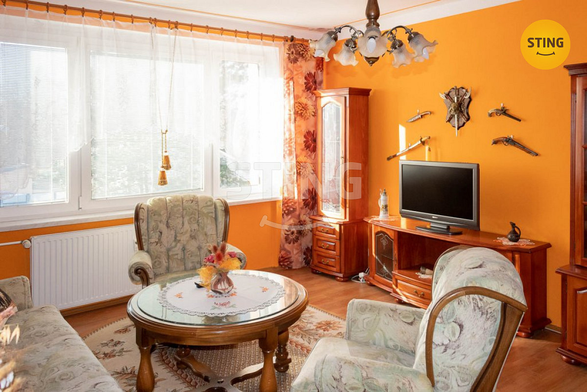 Pronájem bytu 1+1 36 m² – fotografie 2