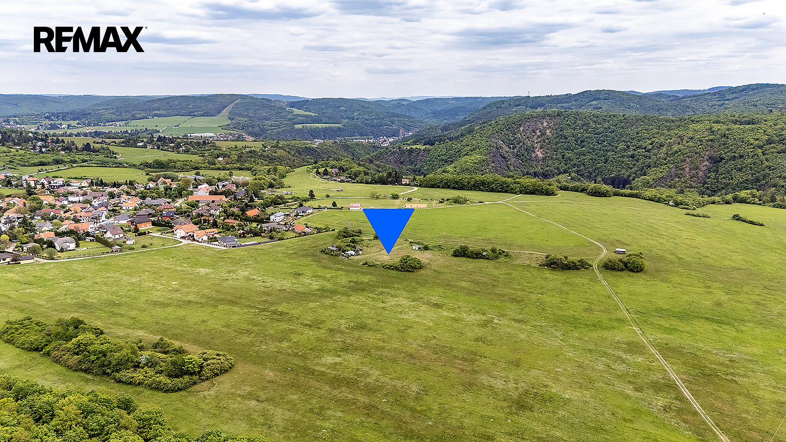Prodej pozemku 3 269 m² – fotografie 3