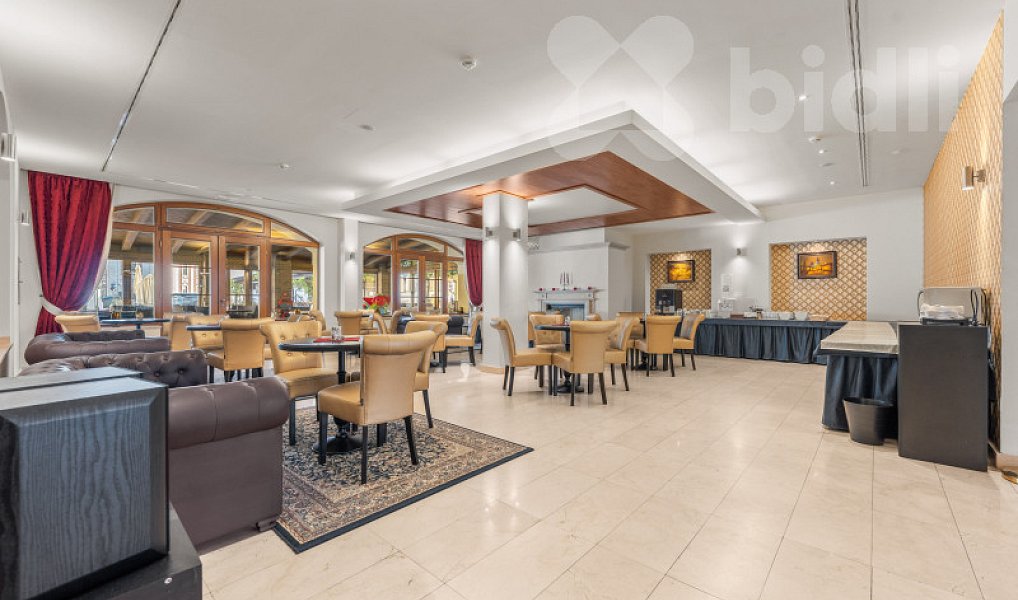 Prodej ubytovacího objektu 1 300 m², Lednice – náhled fotky 4