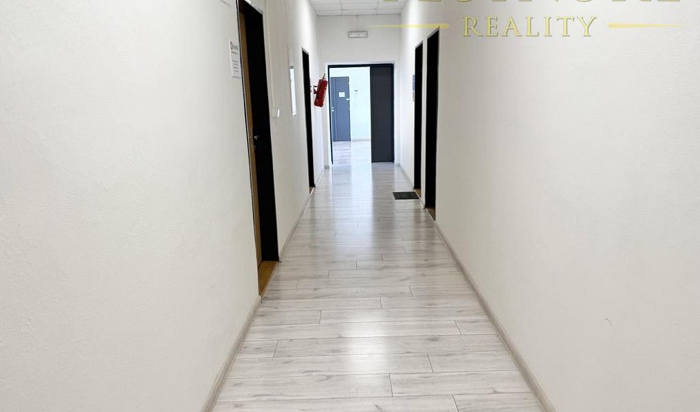 Pronájem kanceláře 11 m², Český Těšín – náhled fotky 3