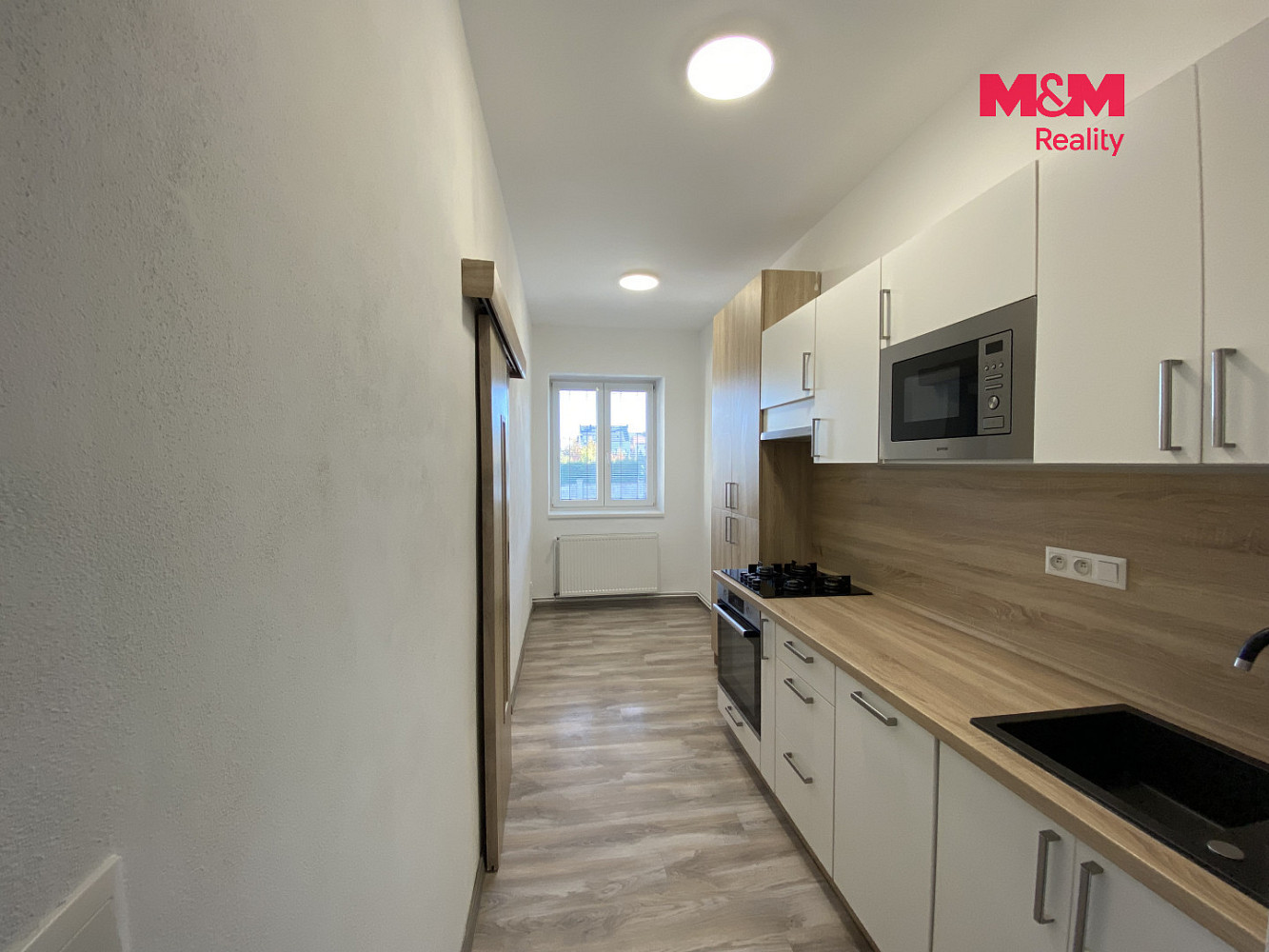Pronájem bytu 2+1 50 m² – fotografie 2