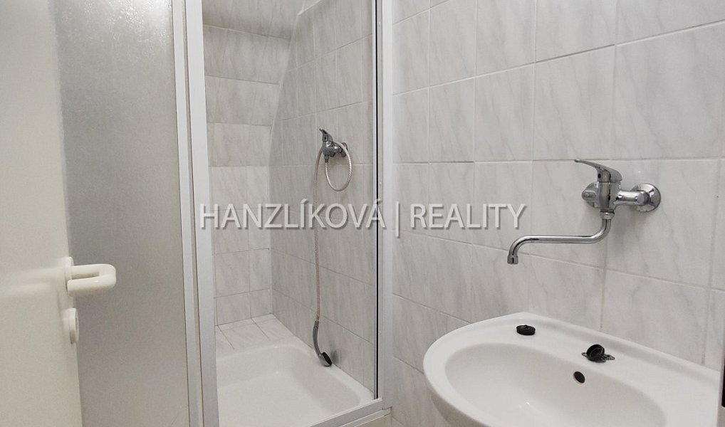 Pronájem obchodních prostor 66 m², České Budějovice – náhled fotky 19