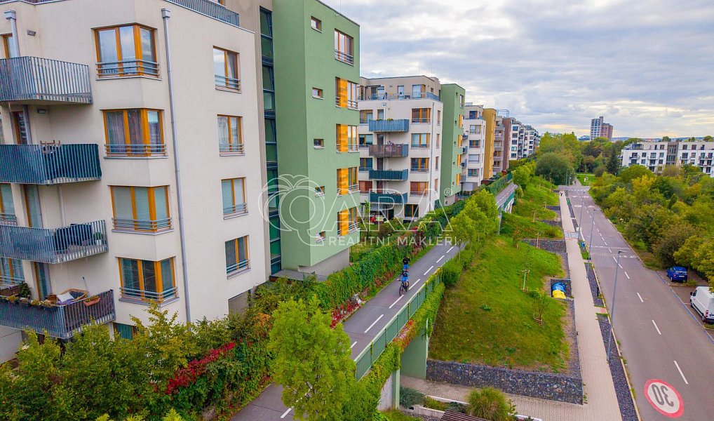 Prodej bytu 3+kk 79 m², Praha – náhled fotky 30