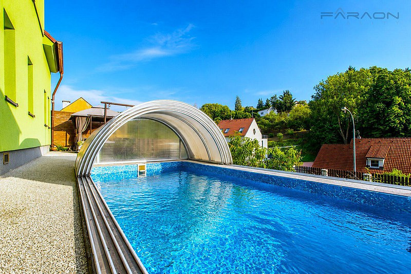 Prodej domu 367 m² s pozemkem 450 m²