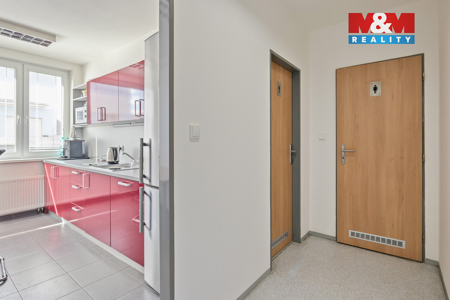 Pronájem kanceláře 30 m² – fotografie 3