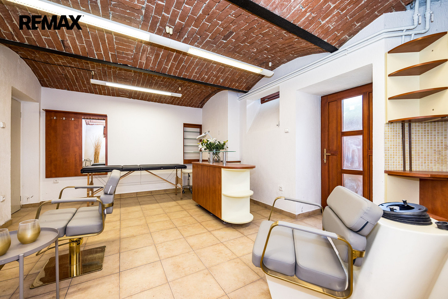 Pronájem komerčního objektu (jiného typu) 20 m² — photo 2