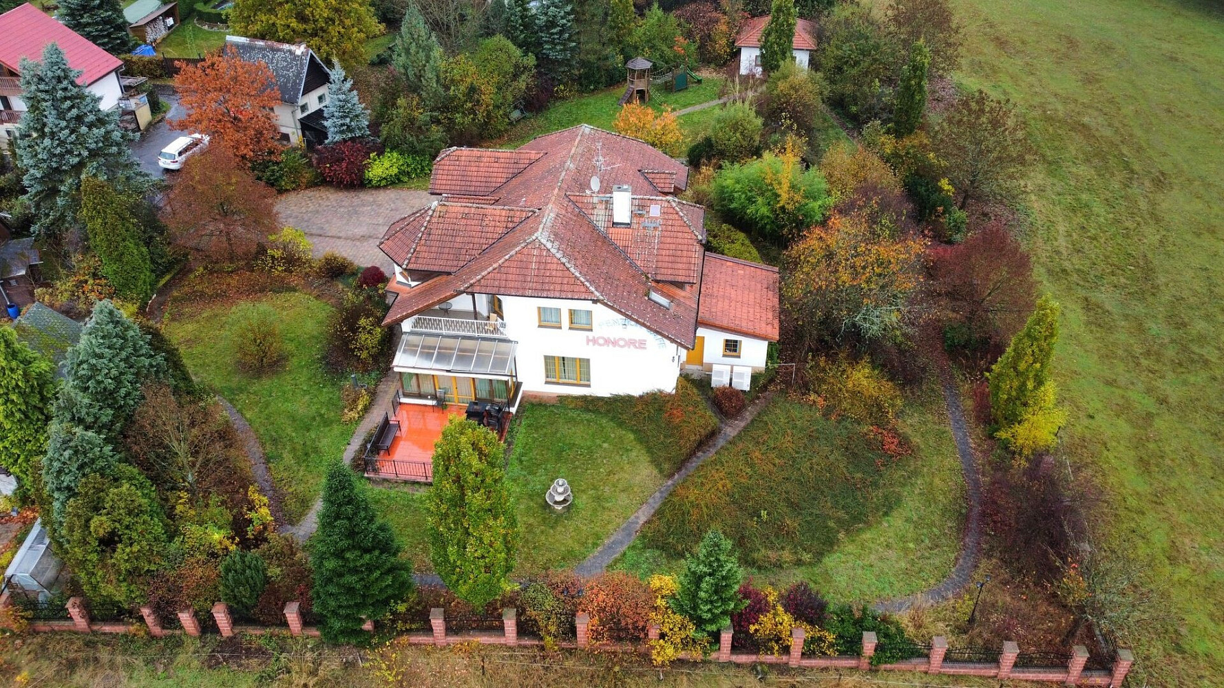 Prodej ubytovacího objektu 550 m² — photo 4