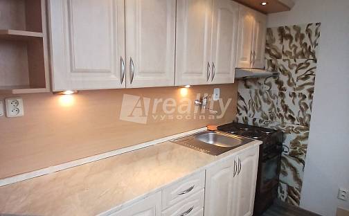 Prodej bytu 2+1 58 m², Sládkova, Skuteč, okres Chrudim