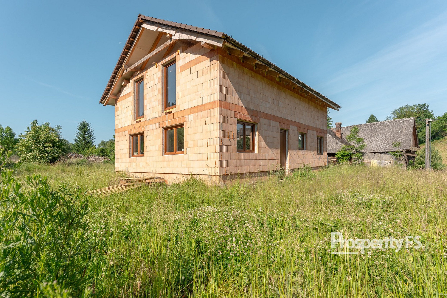 Prodej domu 133 m² s pozemkem 2 184 m² — photo 2