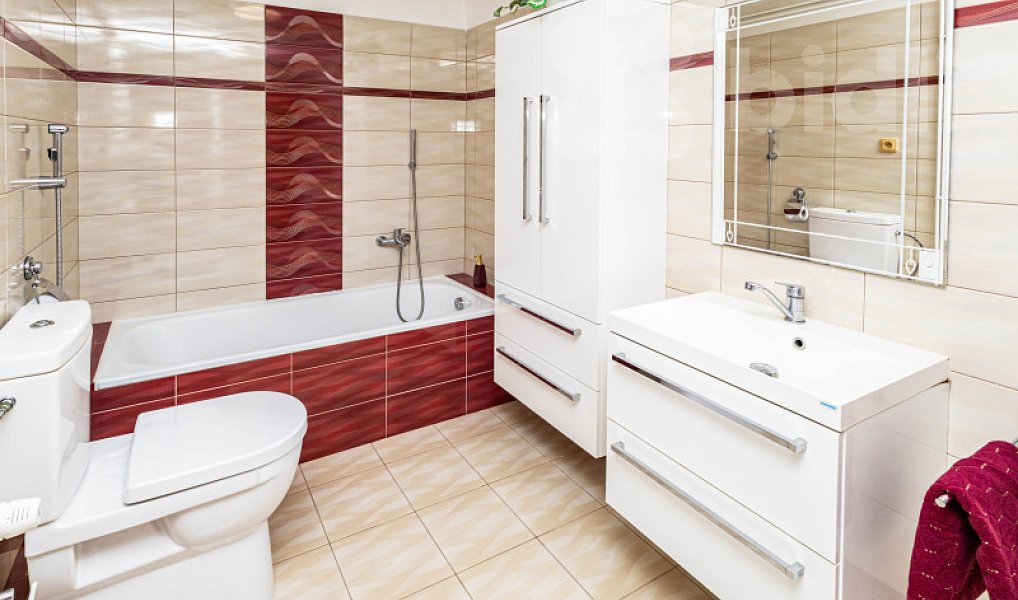 Prodej domu 135 m² s pozemkem 2 839 m², Stádlec – náhled fotky 10