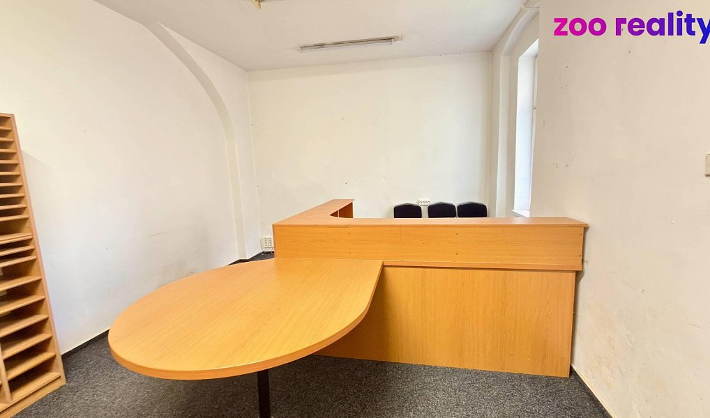 Pronájem obchodních prostor 320 m², Kadaň – náhled fotky 11