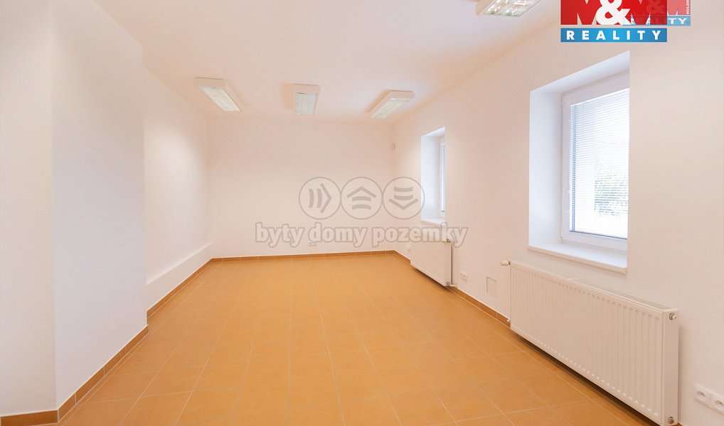 Pronájem skladovacích prostor 1 187 m², Chuderov – náhled fotky 6
