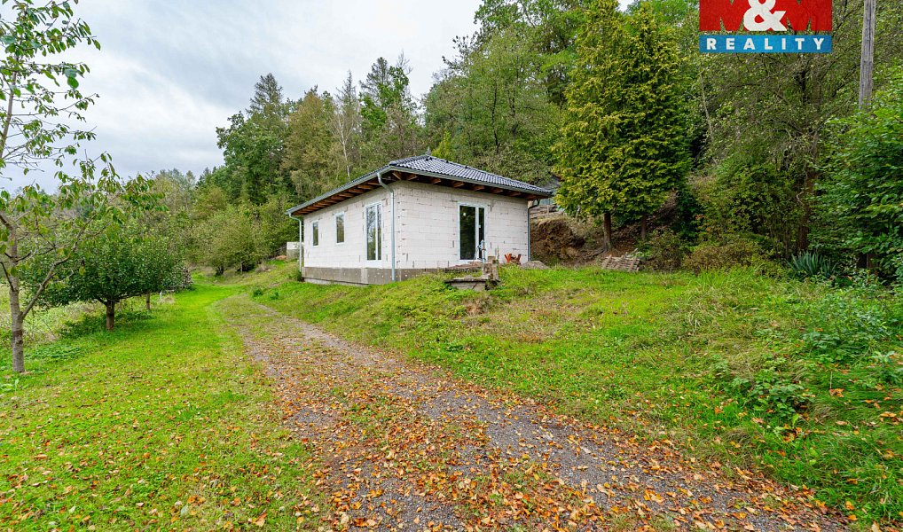 Prodej stavebního pozemku 1 251 m², Polná – náhled fotky 2