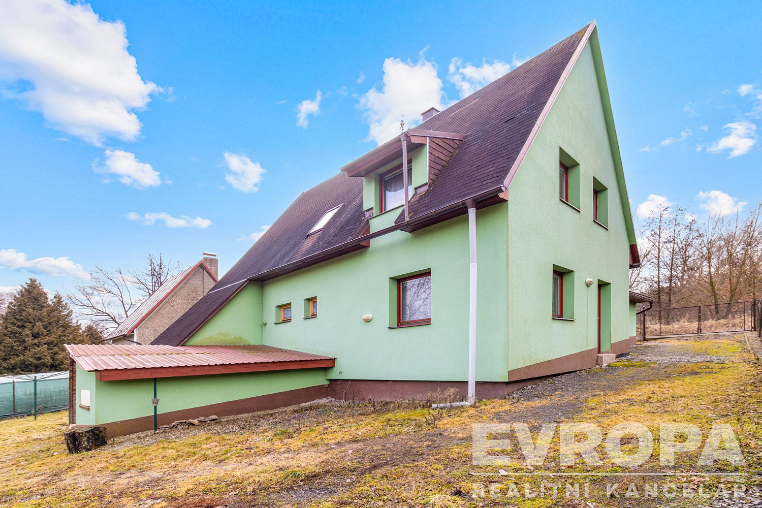 Prodej domu 127 m² s pozemkem 891 m² – fotografie 2