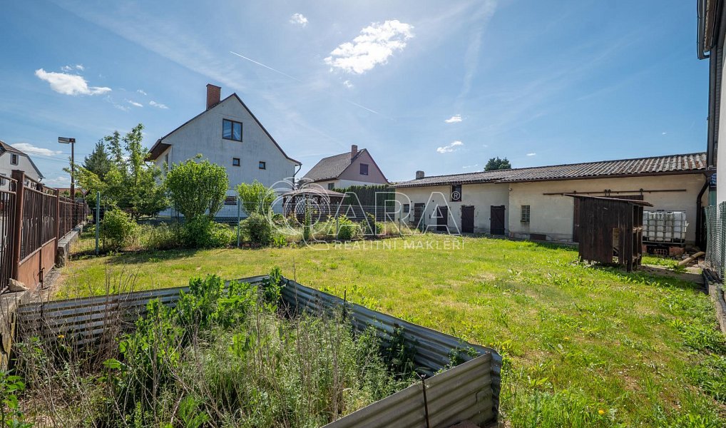 Prodej domu 189 m² s pozemkem 872 m², Chorušice – náhled fotky 12