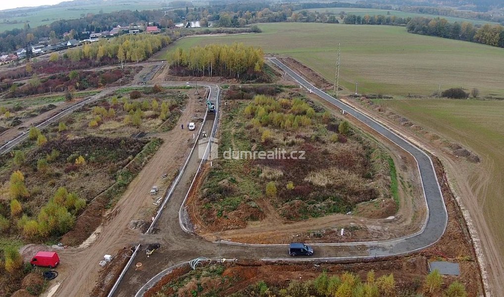 Prodej stavebního pozemku 1 659 m², Ostrov – náhled fotky 11