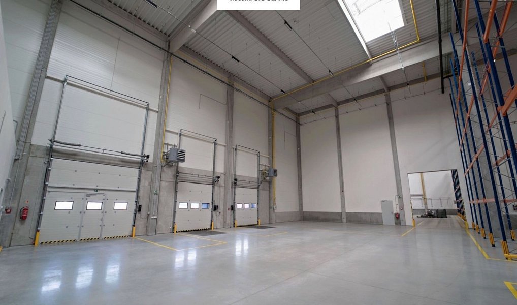 Pronájem výrobních prostor 660 m², Jičín – náhled fotky 4