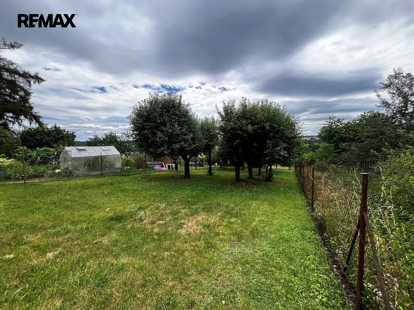 Prodej stavebního pozemku 567 m² – fotografie 3