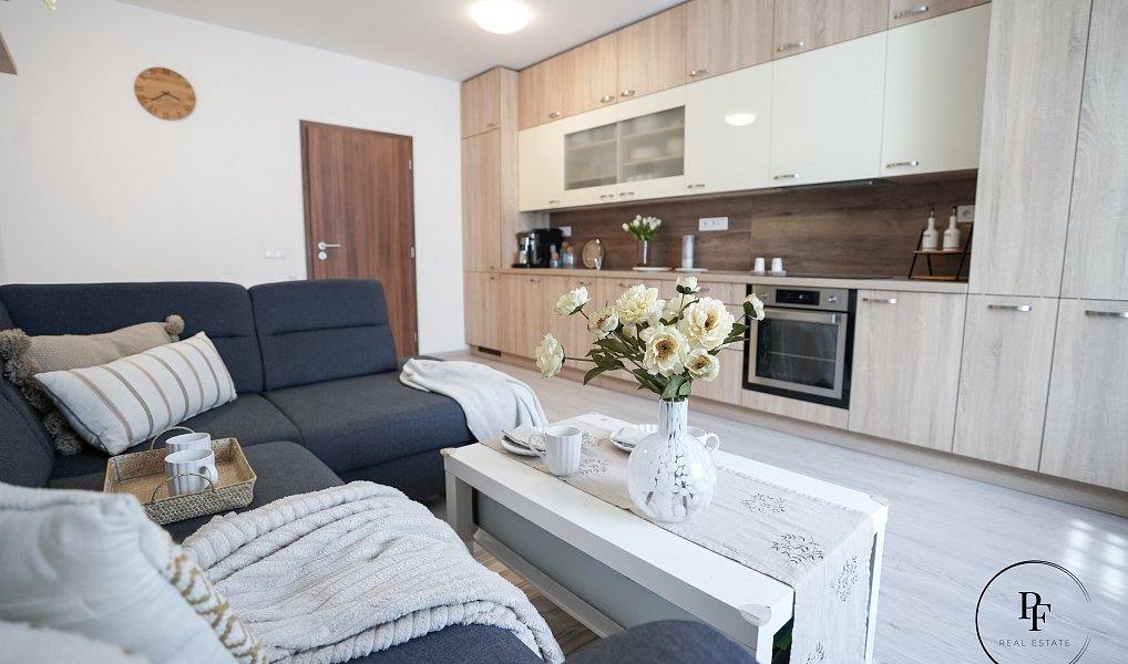 Prodej bytu 3+kk 70 m², Bělá pod Bezdězem – náhled fotky 11
