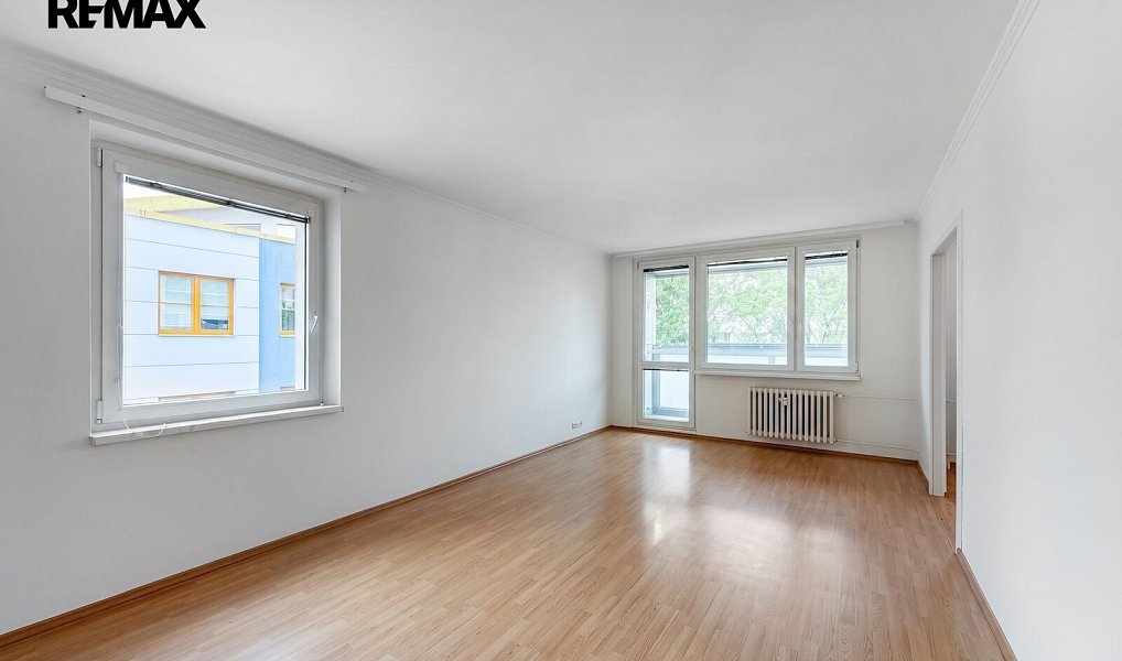 Prodej bytu 3+1 76 m², Praha – náhled fotky 3