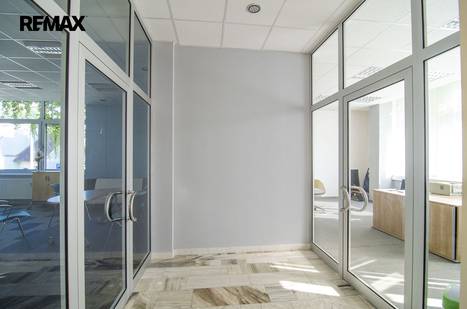 Pronájem kanceláře 34 m² – fotografie 4