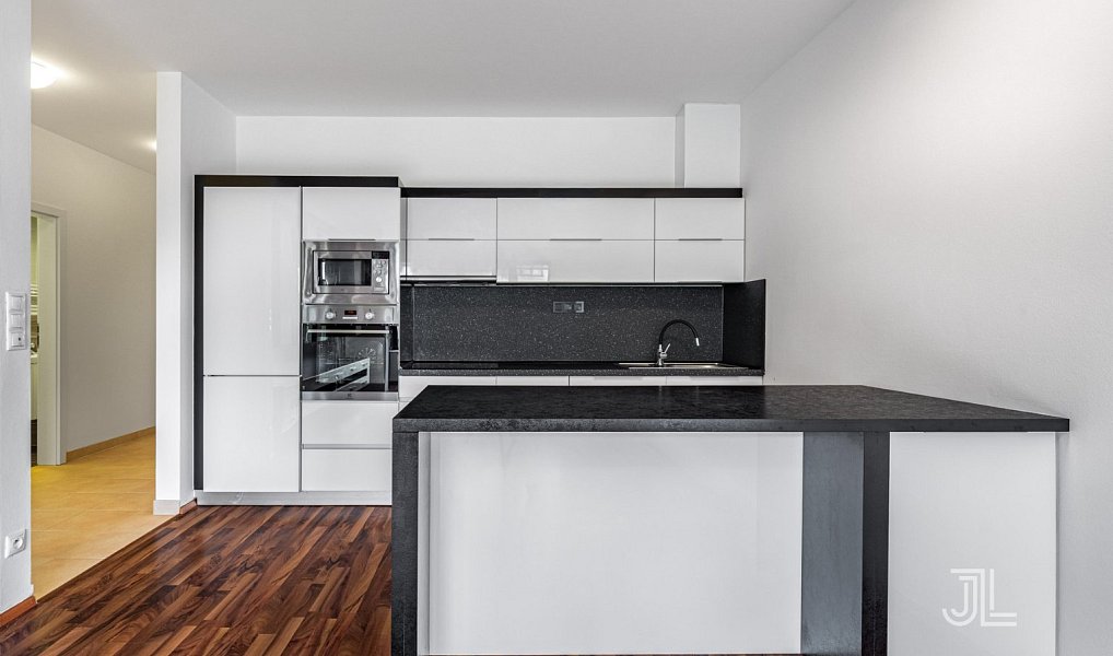 Prodej bytu 2+kk 56 m², Praha – náhled fotky 4