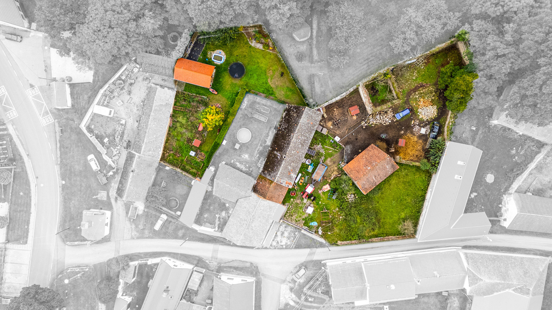 Prodej domu (jiného typu) 100 m² s pozemkem 2 441 m²