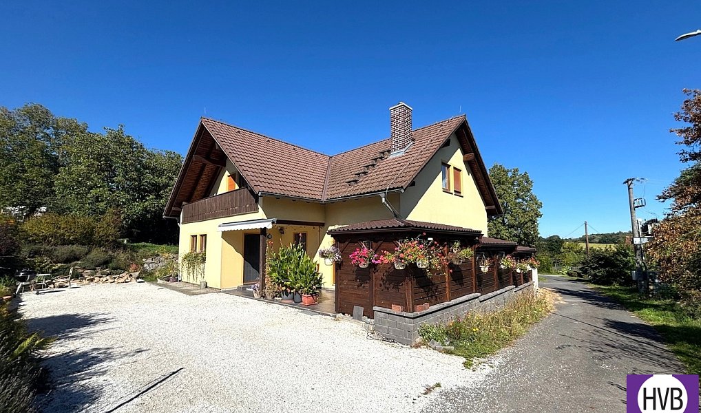 Prodej domu 168 m² s pozemkem 1 218 m², Drhovle – náhled fotky 3