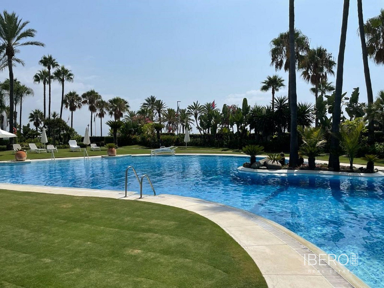Piso 4+kk – Marbella, Nueva Andalucía - Vista 4