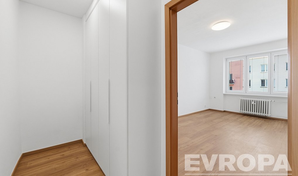 Prodej bytu 2+1 52 m², Hradec Králové – náhled fotky 8