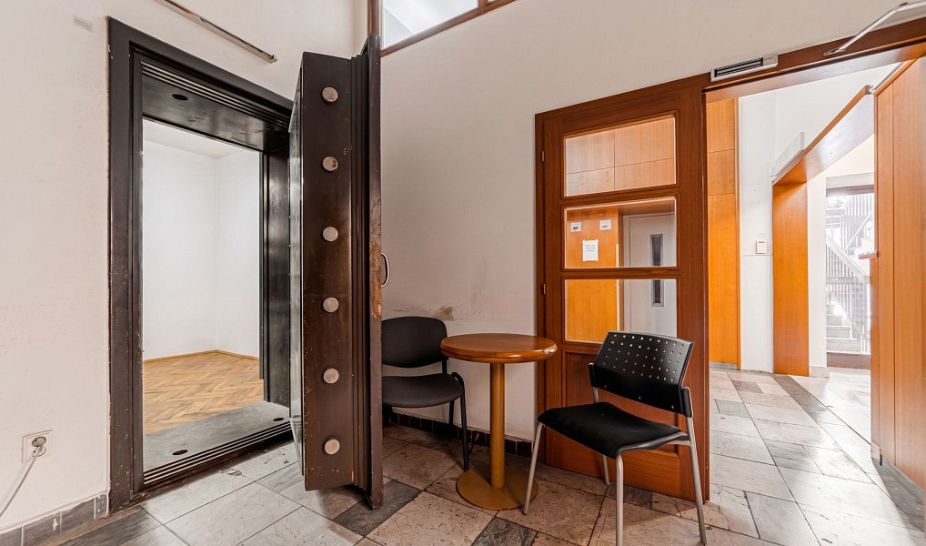 Prodej ubytovacího objektu 2 444 m², Ostrava – náhled fotky 8